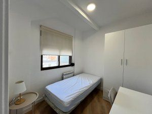 Affitto Appartamento in El Perchel. Habitación en alquiler en ciudad real