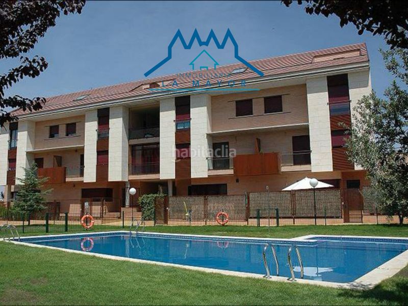Foto 343030a3-d853-45a6-b7b3-d11ccae5ef1e. Dúplex amb xemeneia calefacció aparcament piscina a Ciudad Real
