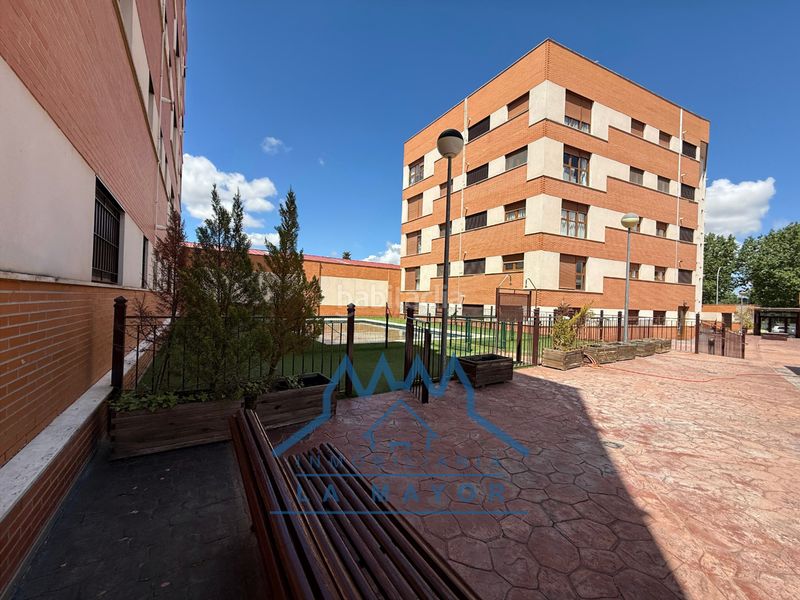 Foto 2f77f226-6675-4f29-a7df-ccd3a3eb4ec6. Pis amb aparcament piscina a El Torreón - Los Ángeles - El Pilar Ciudad Real