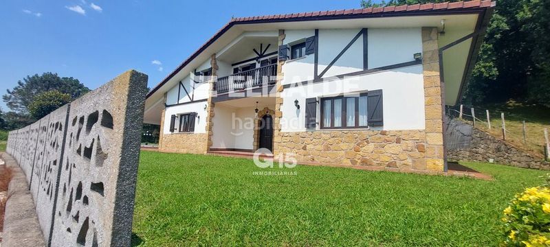 Foto 27f74be8-5e37-4f83-acbd-bf170a2b7cdd. Casa amb calefacció aparcament piscina a Hondarribia