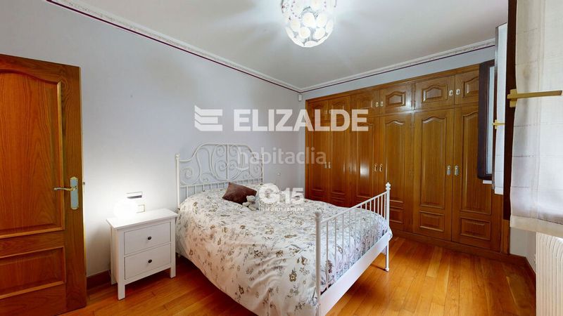 Foto 2d6ccd86-bf5f-49b7-a9a3-41a1825e2cda. Casa amb calefacció aparcament piscina a Hondarribia