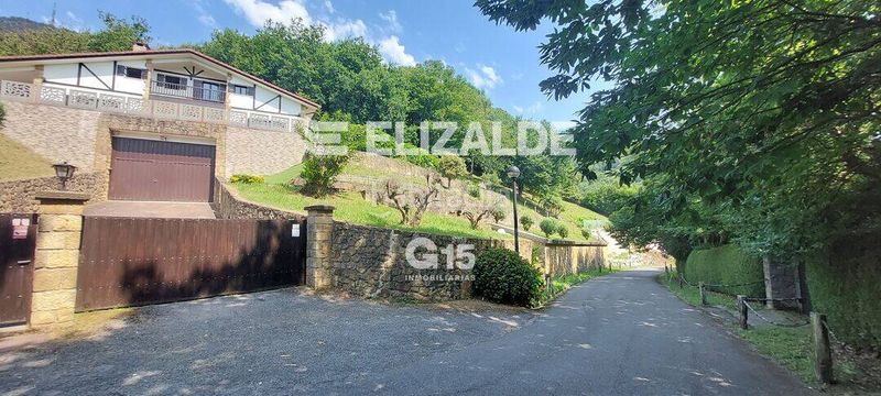 Foto 5d3bf65e-667e-42df-a8fe-72735033492f. Casa amb calefacció aparcament piscina a Hondarribia