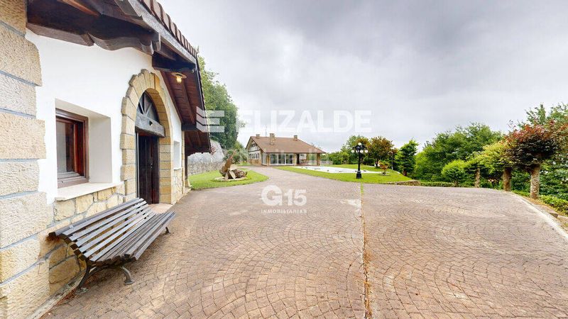 Foto 7041cb5d-8755-492d-b96e-7258c23d6c2b. Casa amb calefacció aparcament piscina a Hondarribia