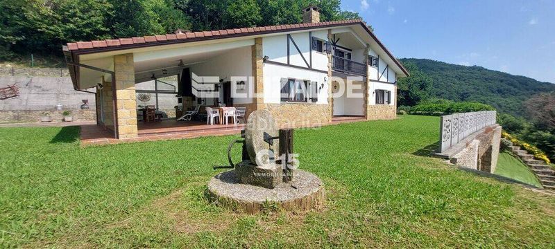 Foto e7ddd02a-f3b8-4c2e-a6b2-51a03ffea7f7. Casa amb calefacció aparcament piscina a Hondarribia