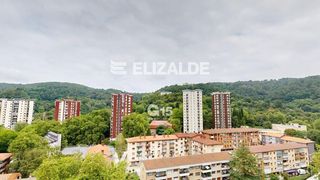 Etagenwohnung  De julio urkijo ibilbidea. Amplio piso en bidebieta