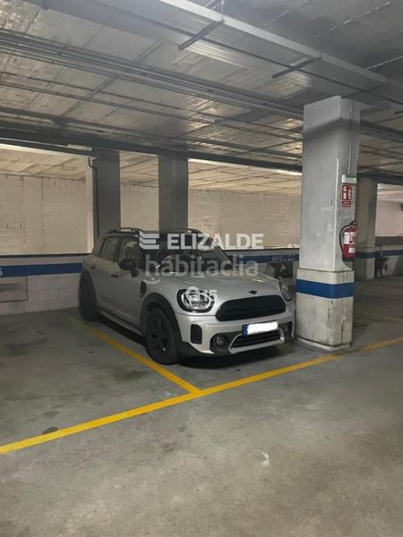 Foto ffa363d3-fc70-4c03-baa7-8aa177e05402. Car parking in Egia Donostia - San Sebastián