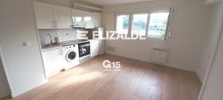 Appartement  Sorgintzulo kalea. Capuchinos piso muy soleado