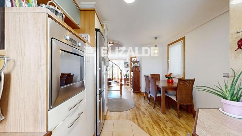 Foto 017c6c11-fcf2-46c2-b19d-0b071a609e40. Flat with heating parking pool in Ibaeta Donostia - San Sebastián