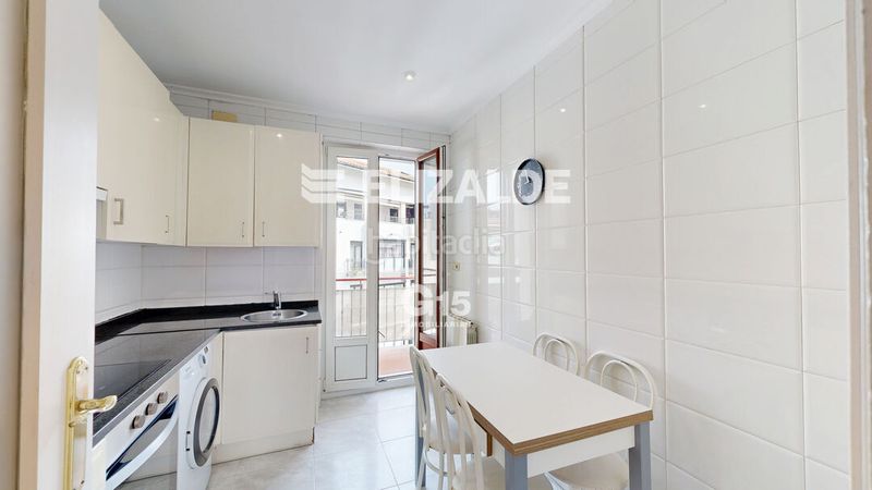 Foto 05725ef0-f831-4dae-925d-92c6a23e8f08. Pis amb calefacció aparcament a Agustinas Errenteria