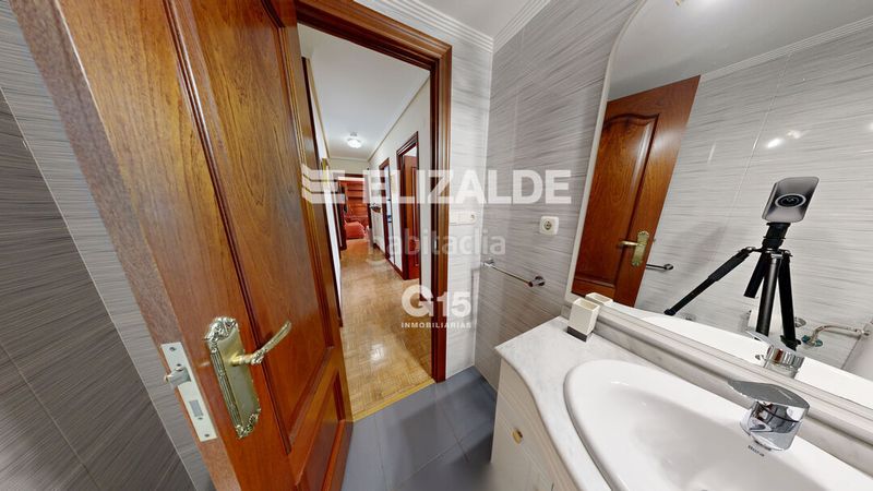 Foto d00e68ec-d066-4d67-9df5-e2f69ed9e936. Pis amb calefacció aparcament a Lasarte - Oria