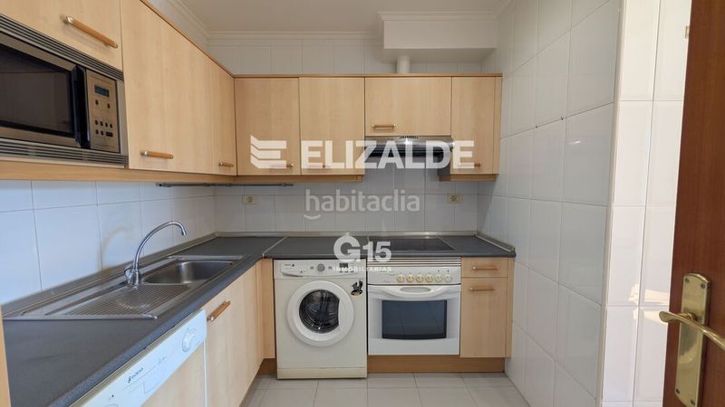 Foto 28ba7241-e777-45e2-8aa0-ce88a2e21fea. Pis amb calefacció aparcament a Egia Donostia - San Sebastián