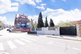 Wohngrundstück in Calle de antonio gaudí 8. Inmobiliaria corredor del henares te ofrece en exclusiva esta pa
