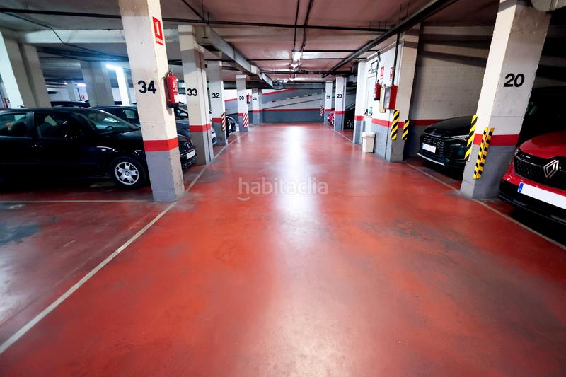 Foto 6adac8ae-ee29-4cba-baa1-4f5ac1914003. Parking coche en calle de la era 2 en Mejorada del Campo