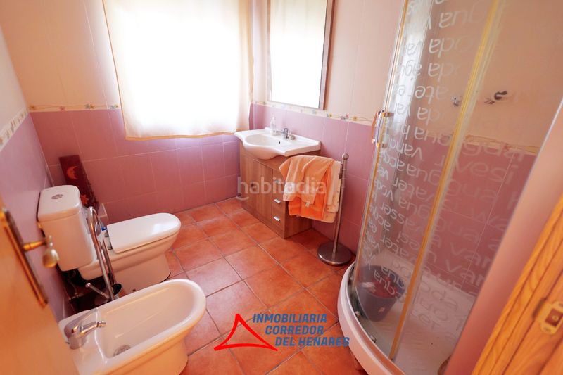 Foto f97317fb-1571-4040-a6ba-c85c3c9434a1. Masia amb aparcament a Mejorada del Campo