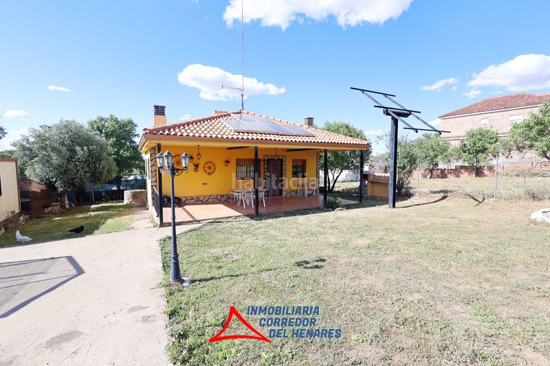 Foto 4c8f8cc2-739a-4a60-af73-5cee7cd4b27e. Masia amb xemeneia calefacció a Mejorada del Campo