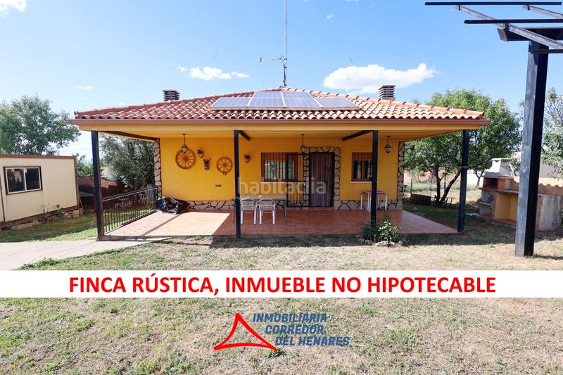Foto a1e67cfd-4445-410e-ac3f-00354bc08ecb. Masia amb xemeneia calefacció a Mejorada del Campo