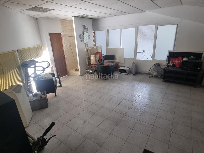 Foto ce03878a-eb8a-4f0c-bc3e-f1fc6855d313. Industrial building in calle del guadiana 41 in Mejorada del Campo