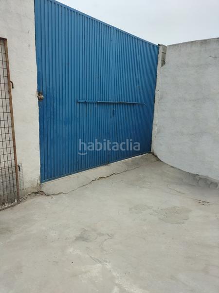 Foto f9ed0671-a12b-4c99-b715-43f3cf3bcc49. Industrial building in calle del guadiana 41 in Mejorada del Campo