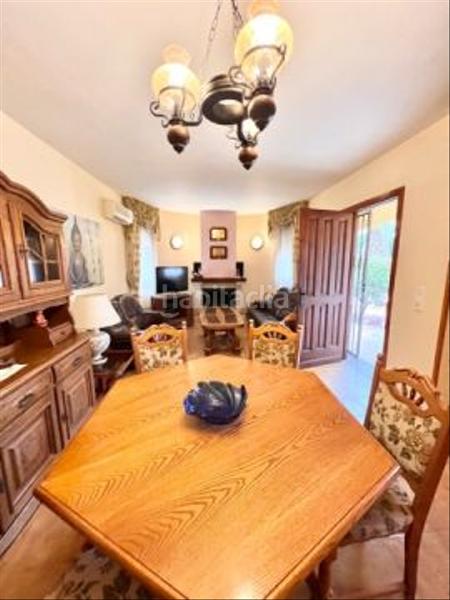 Foto 495a5b41-cea3-484c-90b4-d564ff1ce661. Casa amb aparcament piscina a Centre Miami Platja