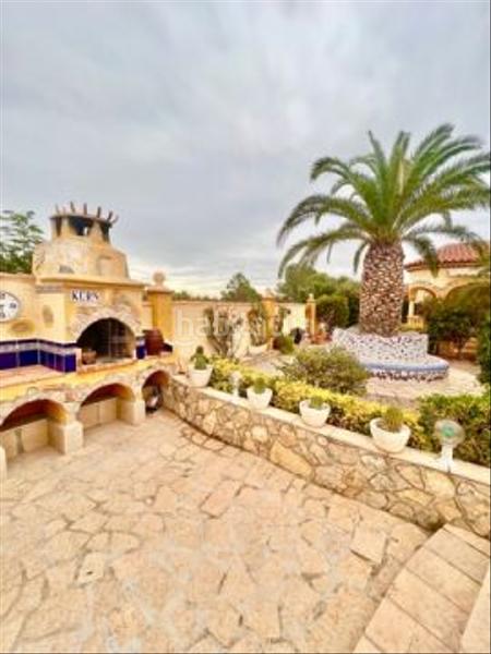 Foto 4b6b80a9-260c-4b8f-8711-81eabb99baee. Casa amb aparcament piscina a Centre Miami Platja