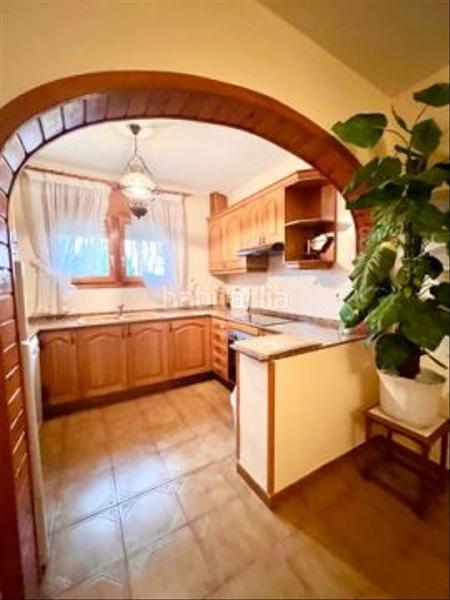 Foto 8f5cb282-f935-4a35-bcd3-8642c85bf0de. Casa amb aparcament piscina a Centre Miami Platja