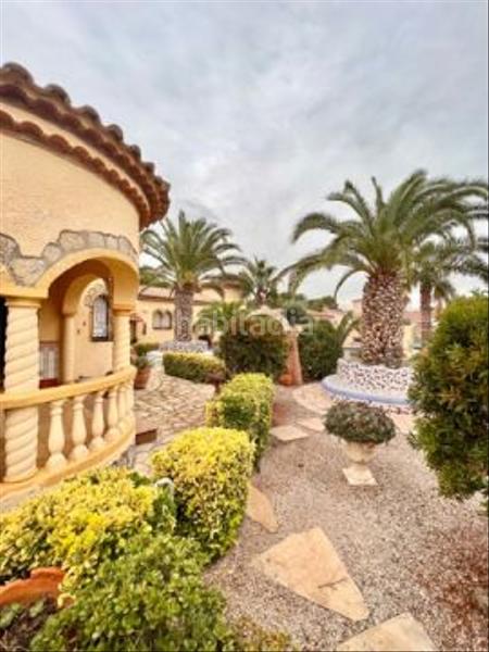 Foto 98dbd529-1c8d-46ea-8ecb-01fef067357c. Casa amb aparcament piscina a Centre Miami Platja