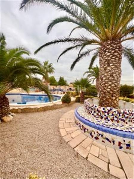 Foto c34aa196-5793-4968-9f68-e5b528d6b1b3. Casa amb aparcament piscina a Centre Miami Platja