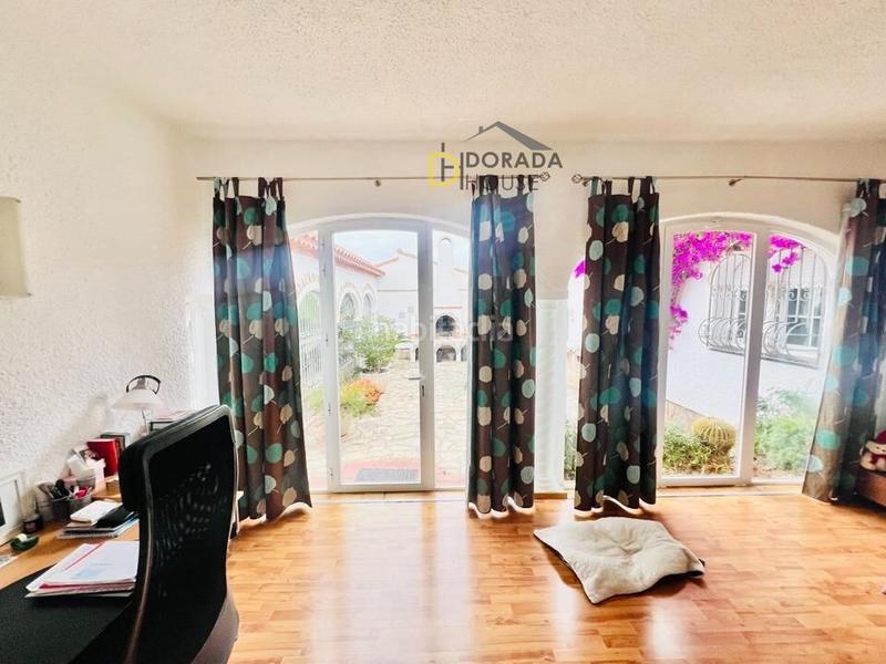 Foto 26606af6-dac1-4ac4-a645-2501293ed2dc. Haus mit heizung parking pool in Centre Miami Platja