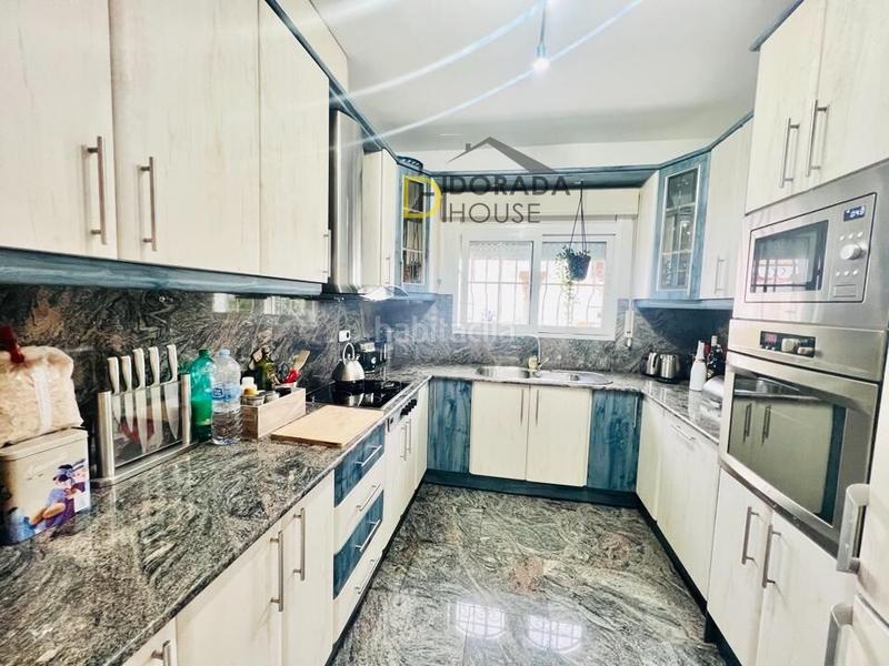 Foto 7e789f3d-bd42-4686-ae06-460a5932c883. Haus mit heizung parking pool in Centre Miami Platja