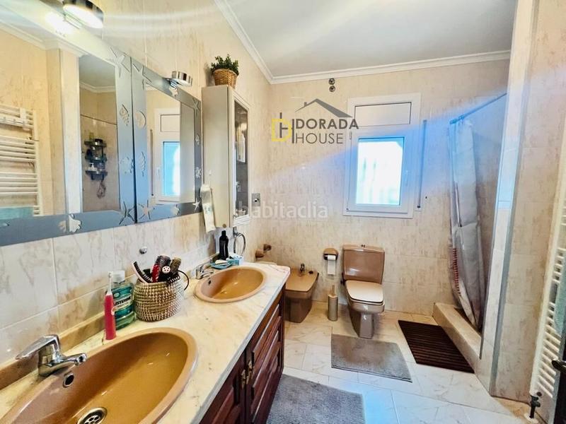 Foto 89e0b418-5be3-4c38-aeea-e4003df6766c. Haus mit heizung parking pool in Centre Miami Platja