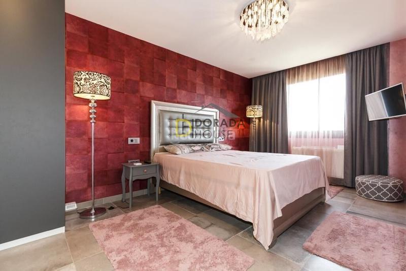 Foto 2475cda9-4815-4d6b-8ffe-99a60aa5a15c. Xalet amb calefacció aparcament piscina a Mas de Clariana Cambrils