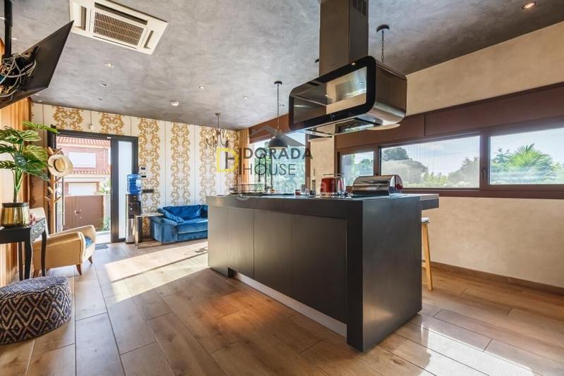 Foto 94f87931-b1dc-42e6-b9bc-1de9ca534f0c. Xalet amb calefacció aparcament piscina a Mas de Clariana Cambrils