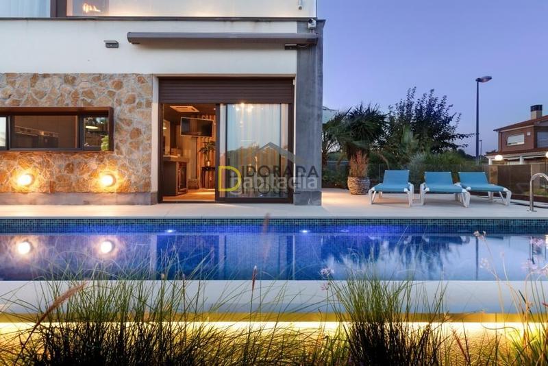 Foto b0e86e44-34e8-4fb0-9e2c-d043a2020a39. Xalet amb calefacció aparcament piscina a Mas de Clariana Cambrils