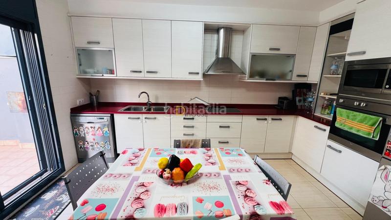 Foto 64b4e67d-ee35-48b4-80e7-21c147249343. Doppelhaus mit heizung parking pool in Quatre Camins Cambrils