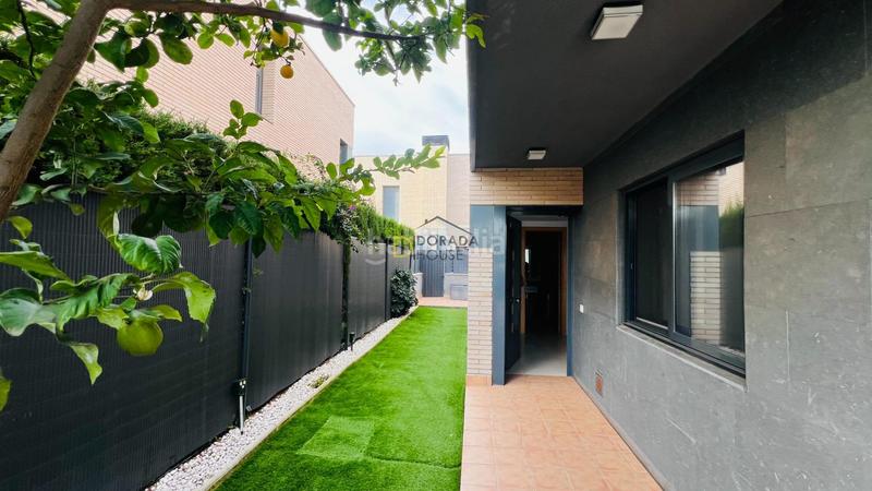 Foto 6a3ed379-915f-4d07-bce8-717fb88e633c. Doppelhaus mit heizung parking pool in Quatre Camins Cambrils