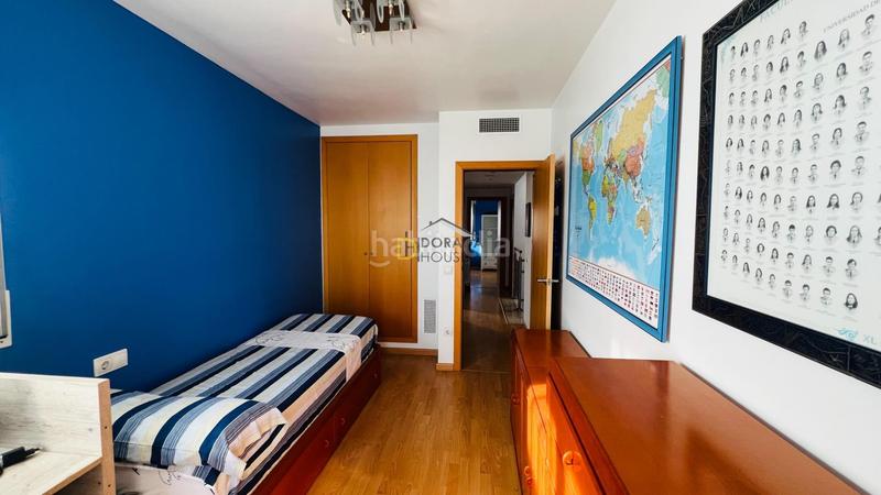 Foto d0283118-e27e-4f29-ba97-6f0cc31177b4. Doppelhaus mit heizung parking pool in Quatre Camins Cambrils