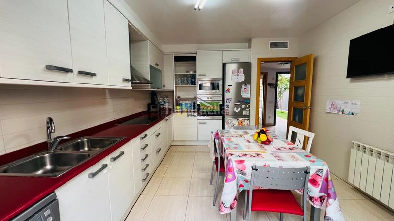 Foto d4e05f25-c62a-4e03-87fe-f1f3c72ba693. Chalet with heating parking pool in Quatre Camins Cambrils