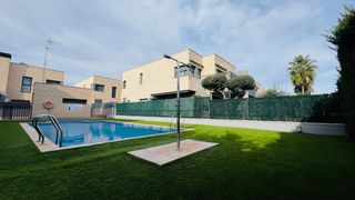 Chalet  Carrer la mina de la mordiu. Fantástico chalet en la mejor zona de vilafortuny