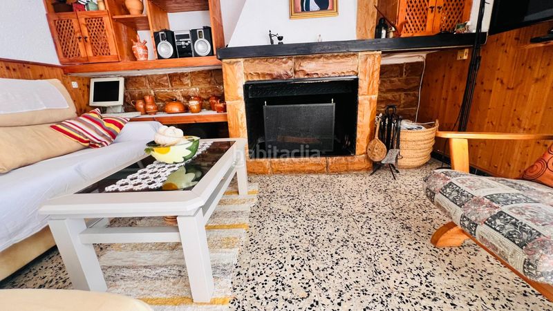 Foto 15a8c087-038e-45f5-8969-e8216ed7b128. Casale con parcheggio in Pratdip