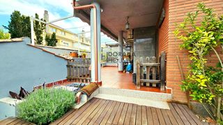 Casa a schiera  Calle de la farena. Fantástico chalet esquinero en la mejor zona de vilafortuny