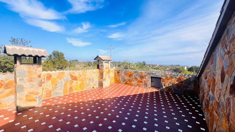 Foto 51795dd1-f5da-47a4-9570-16fbeeb0cf6c. Casa amb aparcament piscina a L´Ametlla de Mar Ametlla de Mar (L´)