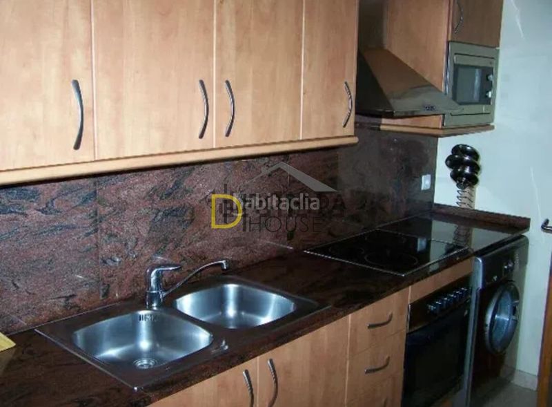 Foto 01db9749-d0ca-47cd-b91e-ba3afe00a7d3. Dúplex amb aparcament a Barenys Salou