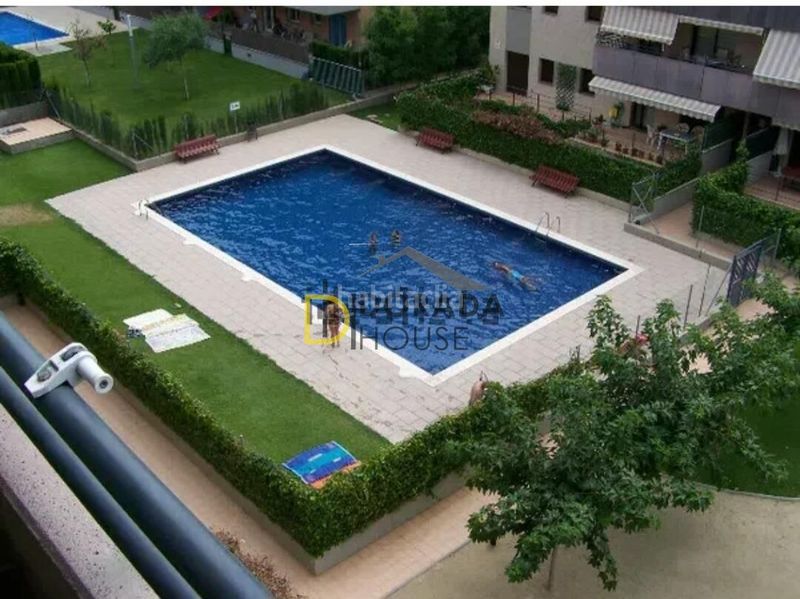 Foto fe6ba062-f85a-4963-88d8-bd5a2c0f8e24. Dúplex amb aparcament a Barenys Salou