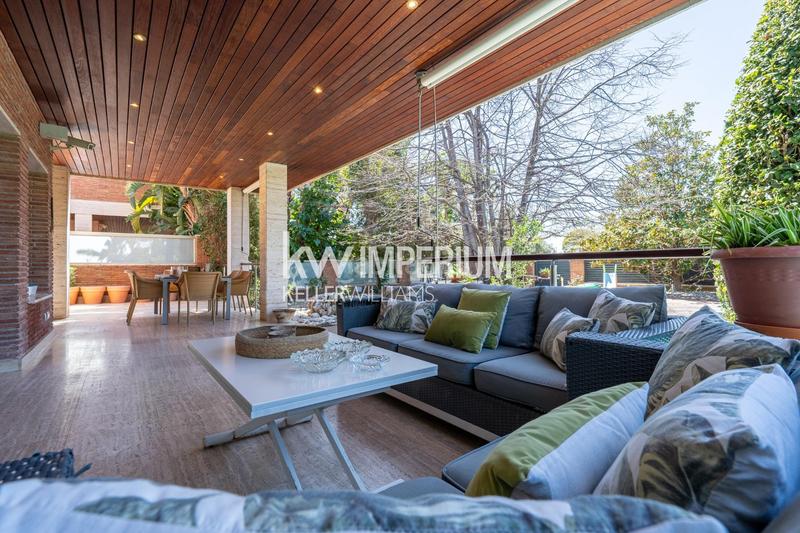 Foto 3b72ec27-c90c-4693-bcbf-398df5efaa5b. Chalet avec chauffage parking piscine dans Els Ametllers Cambrils