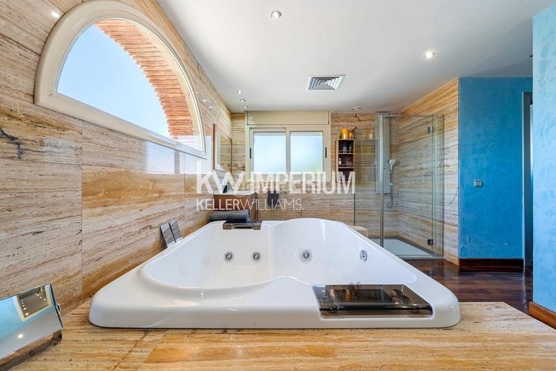 Foto 6d79a57e-b86f-4e9f-805f-8c8bbeb2a420. Chalet avec chauffage parking piscine dans Els Ametllers Cambrils