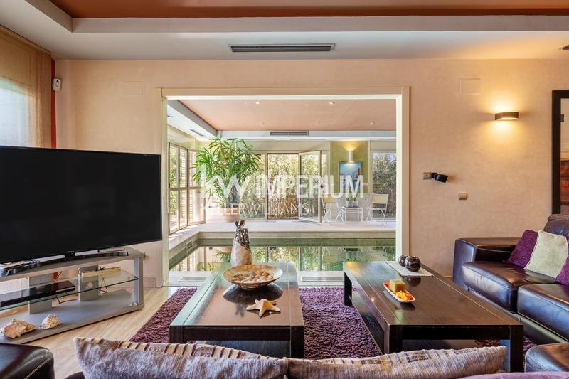 Foto 8fe66a9c-4bcc-456d-b9ac-f1e55684ea45. Chalet avec chauffage parking piscine dans Els Ametllers Cambrils