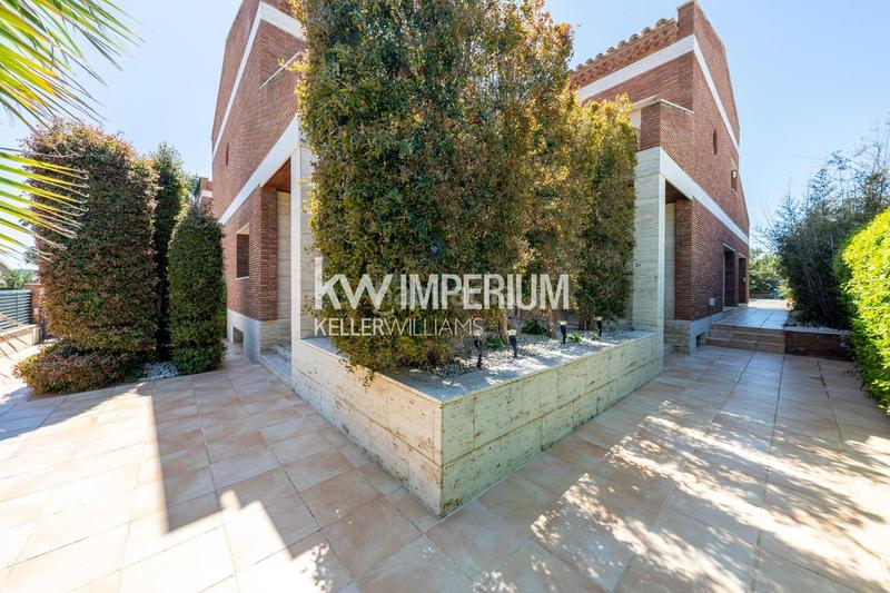 Foto e1965d29-9e45-4aca-aa77-c46ab3722e45. Chalet avec chauffage parking piscine dans Els Ametllers Cambrils