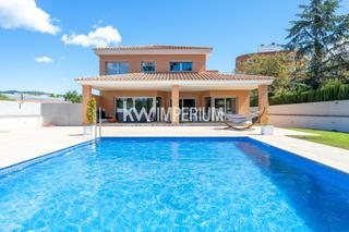 Chalet dans Mestral. Chalet independiente a l