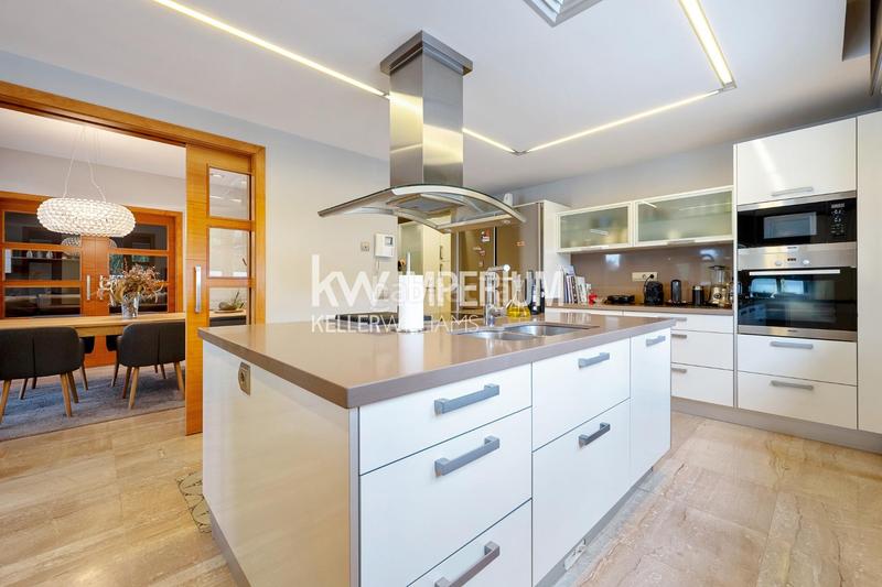 Foto 0355ae3f-d3da-4546-afe9-c4e95dbb3ff1. Chalet con riscaldamento parcheggio piscina in Mestral Reus