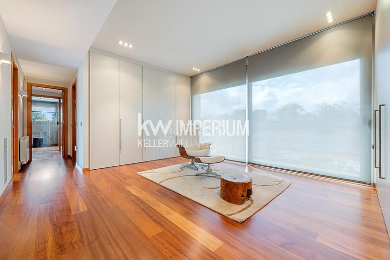 Foto 0b3eaf42-ac0d-4099-9082-93eff0624b32. Chalet con riscaldamento parcheggio piscina in Mestral Reus